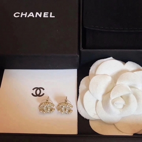 Chanel, классическая модель, серьги-гвоздики с жемчужиной, оригин