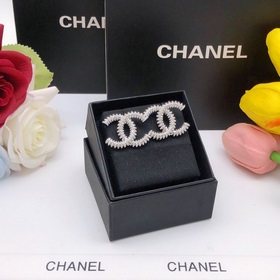 Номер XED0026 Новейшая модель сережек Chanel с бриллиантами в сер