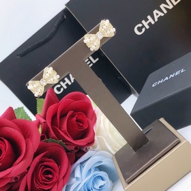 Номер XED0214 CHANEL, оригинальная новая модель, серьги-гвоздики 