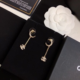 Z-модель, маленькие серьги CHANEL, элегантный изысканный дизайн,