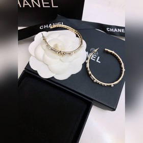 Новые серьги-крючки от Chanel  [Высококачественная версия] Высо
