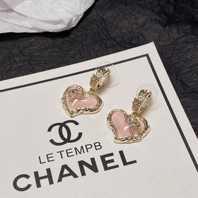1880  Chanel, этот дизайн очень нравится. Серьги Chanel с розовы