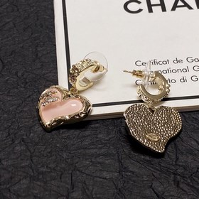 1880  Chanel, этот дизайн очень нравится. Серьги Chanel с розовы