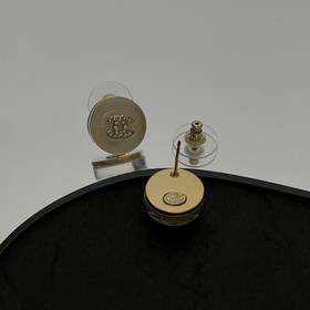 1880    Chanel круглые серьги с кристаллами логотипом. Оригина