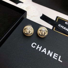 Chanel 2023 новейшая модель, синхронный выпуск в магазинах. Серьг