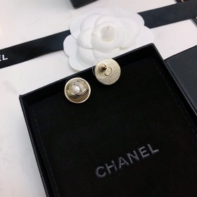 Chanel 2023 новейшая модель, синхронный выпуск в магазинах. Серьг