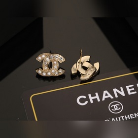 Уровень покупки： Chanel, новая модель, серьги с двойным C, класси
