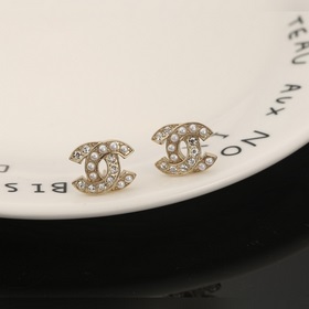 Уровень покупки： Chanel, новая модель, серьги с двойным C, класси