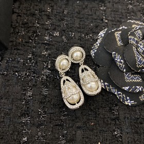 Код GE428 0867785 [Chanel] Популярные серьги-гвоздики Chanel в н