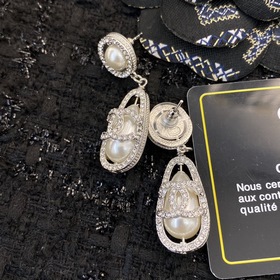 Код GE428 0867785 [Chanel] Популярные серьги-гвоздики Chanel в н