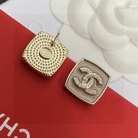 Chanel подержанные серьги с двойным логотипом. Оригинальная копия