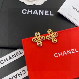 Chanel маленькие серьги-гвоздики, лаконичные и универсальные, с н