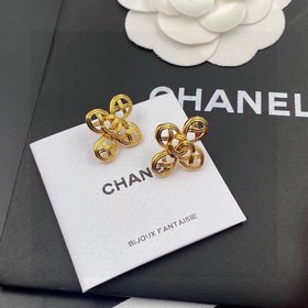 Chanel маленькие серьги-гвоздики, лаконичные и универсальные, с н