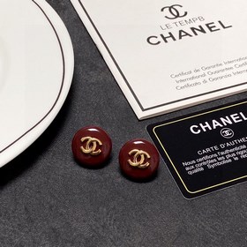 Chanel, популярный среди интернет-блогеров, высочайший уровень ка