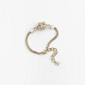 Chanel  Популярные серьги-гвоздики Новинка Единодушное одобрен
