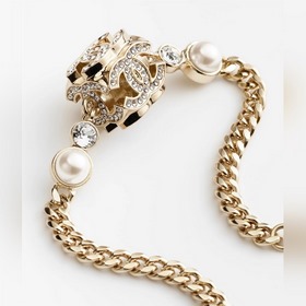 Chanel  Популярные серьги-гвоздики Новинка Единодушное одобрен