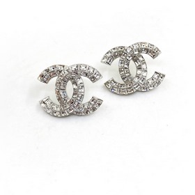 Chanel Новые серебряные серьги с бриллиантами, изготовлены из ла