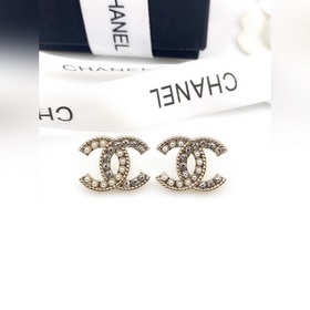 CHANEL маленькие серьги с полудрагоценными камнями жемчугом, высо
