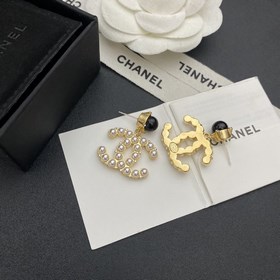 1880130 CHANEL маленькие серьги с жемчужинами Swarovski и бриллиа