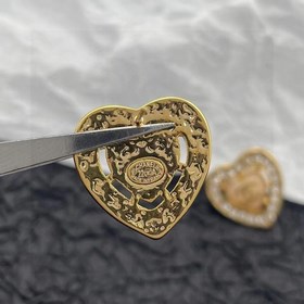 Chanel подержанные серьги. Модели Chanel не нуждаются в представл