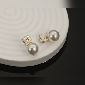 Новая модель сережек Chanel от Xiao Xiang. Оригинальный товар, ид