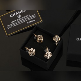 Новая модель сережек Chanel от Xiao Xiang. Оригинальный товар, ид