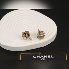 Новая модель сережек Chanel от Xiao Xiang. Оригинальный товар, ид