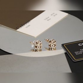Новая модель сережек Chanel от Xiao Xiang. Оригинальный товар, ид