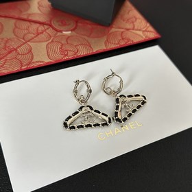 Chanel подержанные серьги с двойным логотипом. Оригинальная копия