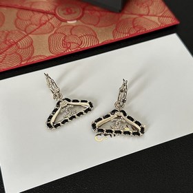 Chanel подержанные серьги с двойным логотипом. Оригинальная копия