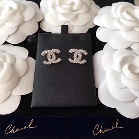 Новая модель Chanel 18. Абсолютно прекрасное изделие. Идеально по
