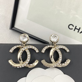 Новинка дня】Код E23140  0257820 Популярные серьги Chanel. Новинк