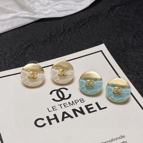 CHANEL Серьги с кристаллами в форме буквы C. Новая модель, иденти