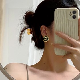 Новая модель Chanel осенне-зимняя коллекция, подержанные серьги-г
