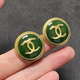 Новая модель Chanel осенне-зимняя коллекция, подержанные серьги-г