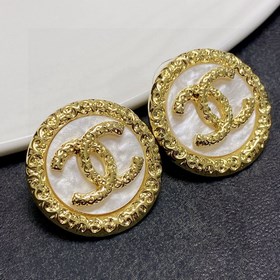 Рекомендуемое на Xiaohongshu： популярная новинка Chanel в стиле в