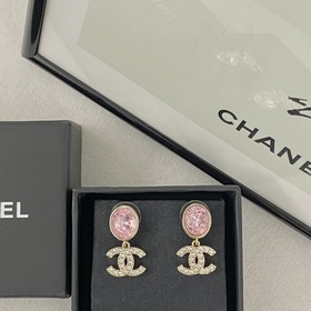 Код E2337 0247825 Популярные серьги Chanel. Новинка. CHAN 23 Серь