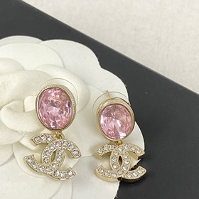 Код E2337 0247825 Популярные серьги Chanel. Новинка. CHAN 23 Серь
