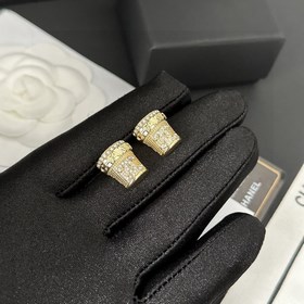 Chanel подержанные серьги с двойным логотипом. Оригинальная копия