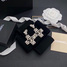 Chanel подержанные серьги с двойным логотипом. Оригинальная копия