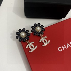 Chanel подвеска с жемчугом и двойным C, серьги с бриллиантами