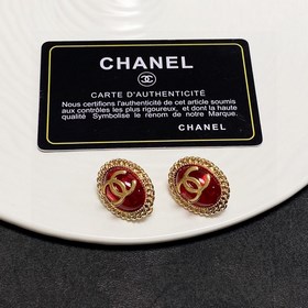 Серьги-клипсы CHANEl в стиле «маленький аромат» не требуют прокол