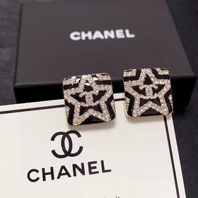 Рекомендуемый товар： Chanel с буквами «CC» и пятиконечной звездой