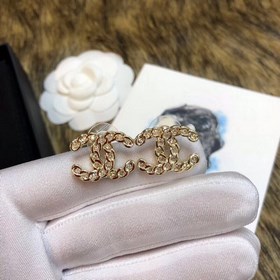 Chanel 22 года, новая модель сережек ранней весны, точная копия в