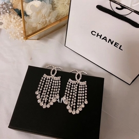 Chanel новые серьги с кисточками Chanel покупка по цене от произв