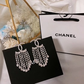 Chanel новые серьги с кисточками Chanel покупка по цене от произв