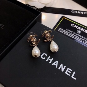 [Chanel] Серьги-гвоздики, популярная модель от Chanel, лучшая вер