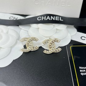 188033 Продажа популярных товаров на официальном сайте Chanel. Но