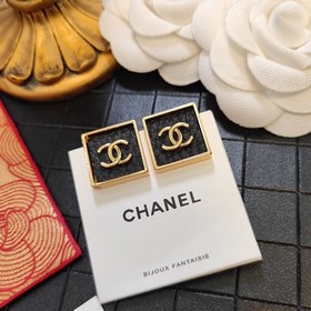 1880140  Популярный товар Chanel, аналогичный модели для госпожи