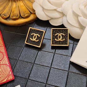 1880140  Популярный товар Chanel, аналогичный модели для госпожи
